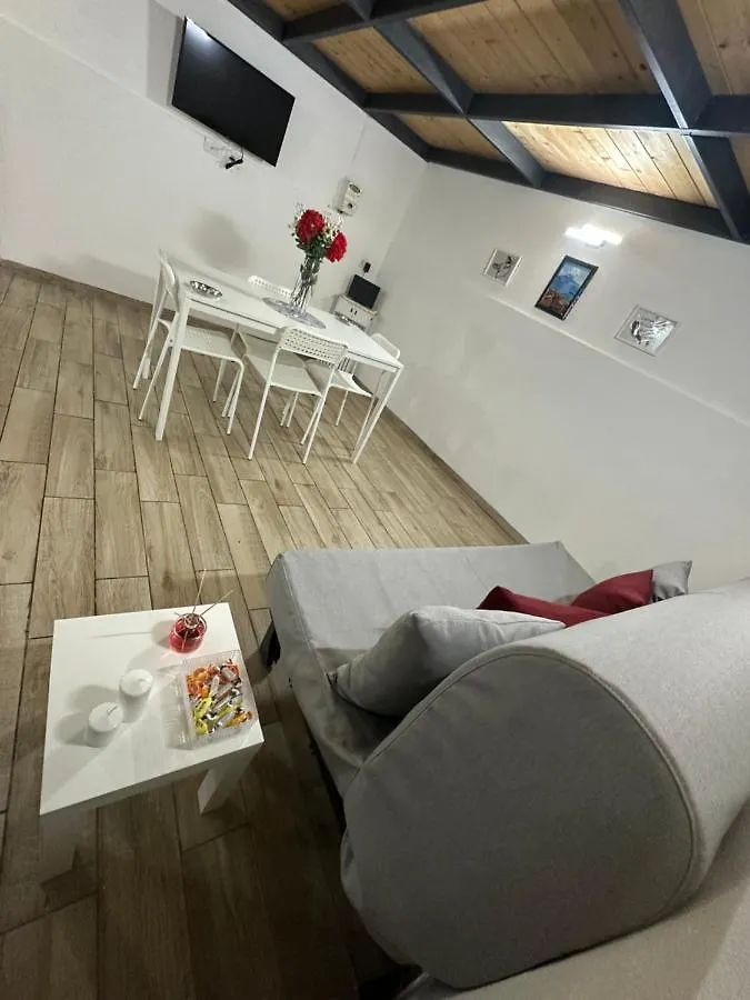 Aurora House Apartamento Nápoles 0*,